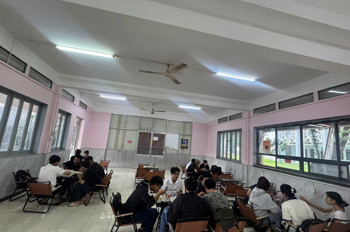 GẤP - MÌNH CẦN SANG LẠI CĂN TIN TRƯỜNG Ở THỦ ĐỨC