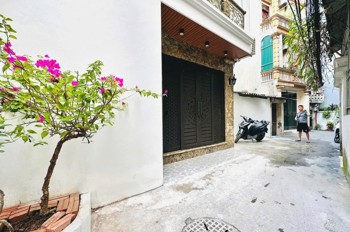 Bán nhà ngõ 132 cầu giấy 59m x5 tầng giá 15,5 tỷ ,cách ô tô 20m