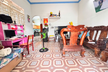 Bán nhà Đông Hòa 92m²,SHR đường 2 xe hơi,cách BigC Go Dĩ An 800m