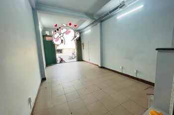 Cho thuê mặt tiền Đinh Bộ Lĩnh, P.26, Bình Thạnh,4x10m, riêng biệt, 12tr, TL