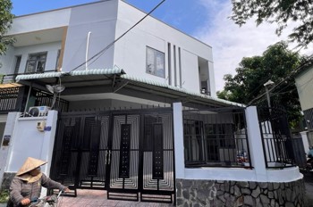 Bán nhà  đường Số 11, Q.9, Tăng Nhơn Phú B. DT 110m2, 2 tầng, 3PN. Sổ hồng, giá 7.35  tỷ