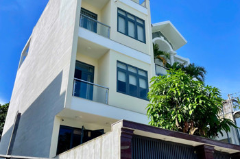 Nhà 4 tầng, 1 xẹt Đỗ Xuân Hợp, Phước Long B (Q9 cũ), đối diện chợ, 4 phòng ngủ, nhỉnh 5 tỷ