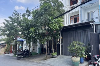 Bán nhà mặt phố 4 tầng, đường số 27, Hiệp Bình Chánh, Thủ Đức, 4x26m, 104m2, 4 PN. Giá 12.6 tỷ