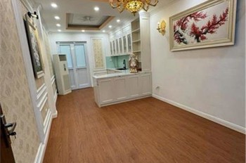 Bán nhà gần Phạm Văn Đồng – Cổ Nhuế, 40m2, 5 tầng, mới đẹp, ở ngay, 6.6 tỷ