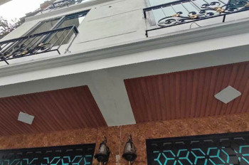 Thị trấn Văn Điển, anh em sinh đôi đẹp như minh tinh, 62m, 2 căn x 5 tầng, 9.5 tỉ