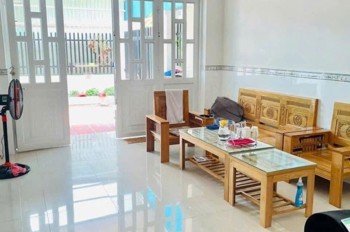 Bán nhà đường 185, Phước Long B, Q.9, TP HCM, DT 82m2, 2 tầng, 2PN. Sổ hồng riêng. Giá 6.49  tỷ