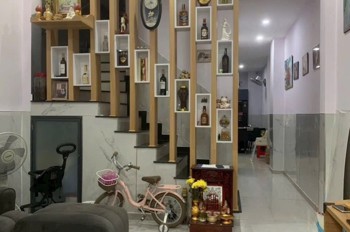 Bán nhà đường Lò Lu, Trường Thạnh, Q9,TP HCM, DT 68m2, 3 tầng, 4PN, SH, giá 6.65 tỷ