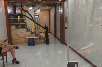 Nhà đẹp Tây Thăng Long – Liên Mạc, 5 tầng mới, 40m², ô tô đỗ cửa, giá 6,4 tỷ