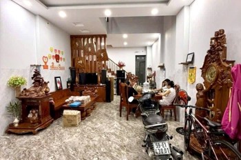 Bán nhà 3 Tầng Dĩ An,SHR đường nhựa 12m,gần ĐHQG TPHCM