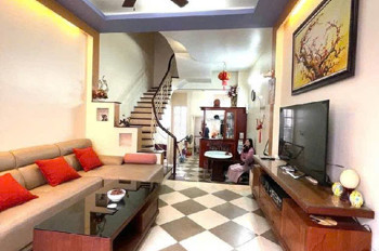 Cực hiếm nhà Hoàng Hoa Thám Ba Đình gần ô tô phân khúc hiếm chỉ 7 tỷ