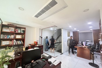 Bán nhà  đường Số 15, Hiệp Bình Phước, Thủ Đức. DT 62m2, 5 tầng, 5PN, sổ hồng. Giá 8.5 tỷ