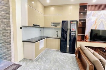 BÁN NHÀ NGỌC THUỴ LONG BIÊN, DÂN XÂY-OTO-40M- NHỈNH 6 TỶ(TL)