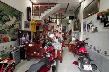 BÁN NHÀ LÀNG TĂNG PHÚ THỦ ĐỨC – 6.8 TỶ – NHÀ ĐẸP 3 TẦNG, HẺM NHỰA 7M, KHU DÂN TRÍ CAO - 5P RA NGÃ
