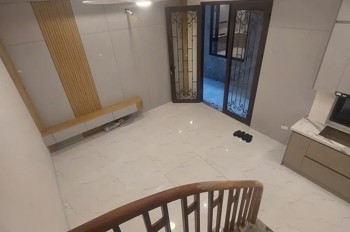 NHÀ MỚI NGÕ RỘNG GẦN Ô TÔ Phố Thanh Am 30m2 X 5 Tầng 5.3 tỷ Long Biên Hà Nội