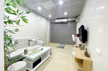 Bán căn hộ tập thể tầng 1 SĐCC Bùi Ngọc Dương 40m2 Full đồ 2.86 tỷ