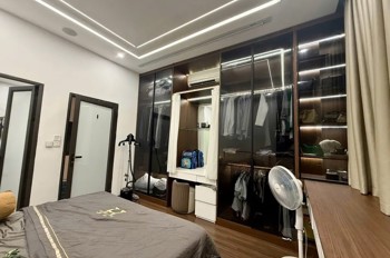 💡 Bán nhà KHƯƠNG Đình. MẶT TIỀN TO ĐẸP - NỘI THẤT XỊN - VÀI BƯỚC ROYAL CITY