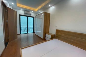 Nhà Liên Mạc - Thang Máy - Oto - Kinh Doanh - 32m2 x 5t Giá chỉ 5.7 tỷ Nhanh Thì Còn!