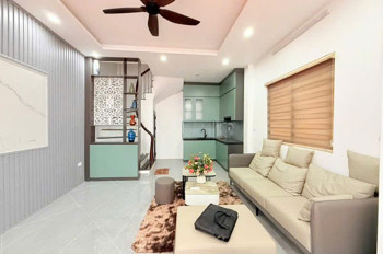 BÁN NHÀ ĐẸP THANH AM LONG BIÊN, NGÕ RỘNG,OTO,35m NHỈNH 6 TỶ(TL)