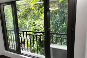 Bán căn hộ tập thể phố Trần Đại Nghĩa, 110m2 tầng 2, 4.5 tỷ SĐCC
