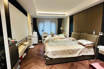 Bán nhà Tây Hồ - Lạc Long Quân, DT65m2, MT4.4m, 7 tầng, 4p.ngủ, gara ôtô, ôtô đỗ cửa ngày đêm, View