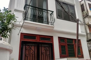 BAN NHÀ DÂN XÂY 4 TẦNG Phố Nguyễn VănCừ -Long Biên 36m2 X 7.6 Tỷ