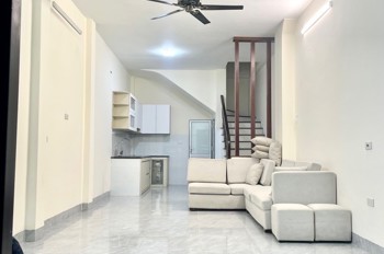 Bán 40m2 nhà 4 tầng Văn Tiến Dũng dân xây full nội thất ngay sát bể bơi Từ Liêm