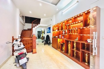 Nhà Phố Trung Kính, ô tô vào nhà, kinh doanh thuận tiện. Nhà 6 tầng - 6 ngủ - Gần 60m2 - Giá nhỉnh