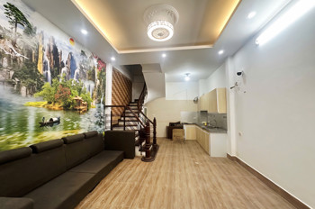 Nhà đẹp Hoàng Hoa Thám gần ngõ thông ô tô 32m² giá 7.2 tỷ