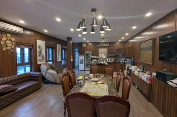 SIÊU PHẨM TÂY HỒ - MẶT PHỐ 3 THOÁNG - VỈA HÈ 5M - VIEW HỒ TÂY - SỔ VUÔNG NỞ HẬU