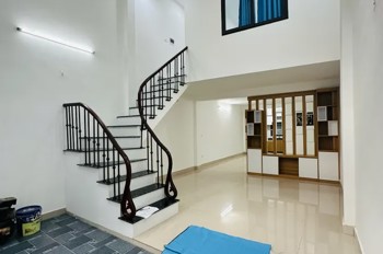 Bán nhà ngõ 3 gác Phố Định Công Hạ Trần Hoà, 63m2 x 2 tầng, mặt tiền 4m, giá 3.8 tỷ