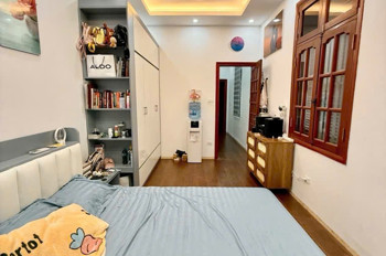 Bán gấp nhà Đội Cấn – ngõ thông, gần phố, kinh doanh nhỏ – 42m² giá 10.8 tỷ