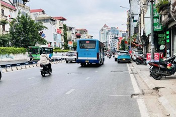 bán nhà mặt phố Nghi Tàm, 91m x 8 tầng, mặt tiền 9.5m, thông sàn kinh doanh