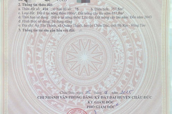 Chủ  : bán ngang 10 tdt 750m có 100tc Sổ sẵn cầm tay