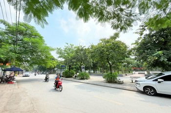 NHÀ DÂN XÂY NGÕ THÔNG  Bồ Đề 53 m2 X 4 Tầng 13.5 Tỷ Long Biên Hà Nội