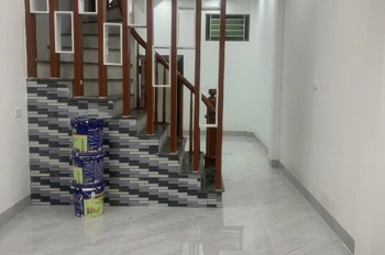 Bán nhà cầu cốc tây mỗ, 2 mặt ngõ, 38m2, nhỉnh 6 tỷ