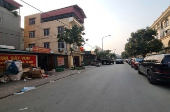 Cần bán gấp nhà 2 tầng cực đẹp tại Đặng Xá – Gia Lâm. Lh 0989894845