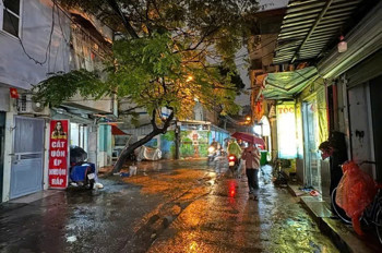 🔥KHÔNG THỂ TIN! bán nhà THANH XUÂN. 🚗 Ô TÔ TRÁNH - 💰 KINH DOANH  - 220 TRIỆU/M