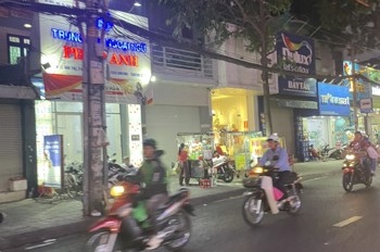 Bán nhà 3 tầng mặt tiền 9x28m giá 45,99 tỷ Đường Lê Văn Thọ