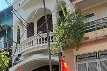 BOM TẤN THỤY PHƯƠNG - NHÀ CÓ SÂN CHƠI GẦN 1000M² - Ô TÔ ĐỖ, KINH DOANH DÒNG TIỀN 20TR/THÁNG