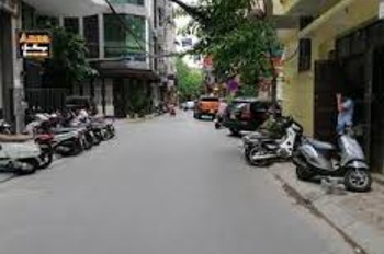 Bán nhà phân lô mặt ngõ đường Cầu Giấy dt 100m², mặt tiền 6,6m giá 308 triệu/m²