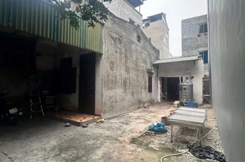 BÁN ĐẤT Bắc Cầu 72 ĐẤT Ô TÔ VÀO ĐẤT mặt tiền 4 m,8.99 tỷ Long Biên Hà Nội