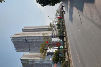 NHÀ ĐẸP CẠNH NHỔN – GARA, THANG MÁY – ĐƯỜNG Ô TÔ