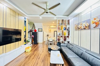 Bán Nhà Võ Thị Sáu 38m2. 5 tầng. mặt tiền 4.5m. giá 13.5 Tỷ Hai Bà Trưng Hà Nội