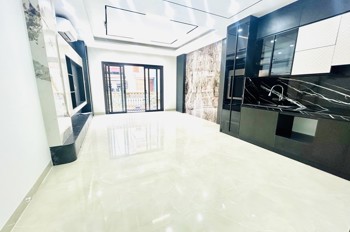 SIÊU PHẨM, BÁN NHÀ TƯ ĐÌNH LONG BIÊN,THANG MÁY, VỈA HÈ, KINH DOANH,OTO TRÁNH,42M