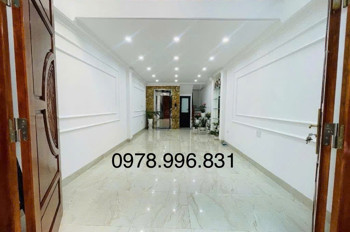 THANG MÁY–NHÀ MỚI LONG LANH–TẶNG FULL NỘI THẤT-ĐÔNG NGẠC - ĐƯỜNG 2 Ô TÔ TRÁNH