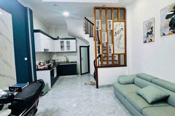 BÁN NHÀ HÀO NAM MẶT NGÕ KINH DOANH Ô TÔ - NHÀ 30M 5 TẦNG - SỔ ĐỎ NỞ NẬU THÔNG TIN CHUẨN