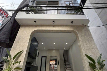 NHÀ MỚI FULL NỘI THẤT 6 TẦNG THANG MÁY Ô TÔ ĐỖ CỬA THẠCH BÀN - LONG BIÊN 30M2 8.3 TỶ