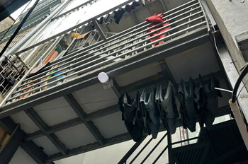 Bán nhà có sổ đỏ ngõ Mai Hương, 25m2 x 4 tầng, 3 ngủ, 2 wc, 6.1 tỷ