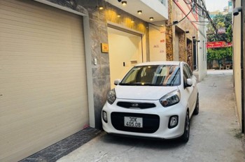 BÁN NHÀ RIÊNG Ô TÔ ĐỖ CỬA FULL NỘI THẤT HÀNG XÓM GADEN CITY 40m2 X 6 tầng 9.5 Tỷ,Thạch Bàn- Long