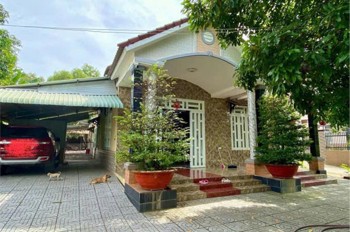 Bán biệt thự vườn, mặt tiền đường Lê Đức Thọ - Trung tâm TP. Phú Mỹ nay là phường Tân Thành TP HCM